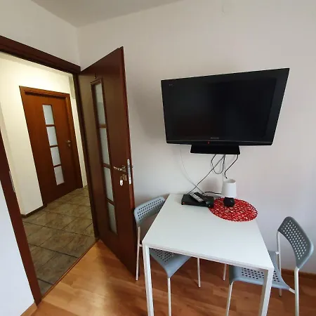 Гостевой дом 4 Rooms Anielewicza Варшава