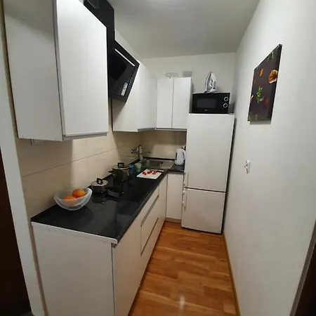 4 Rooms Anielewicza