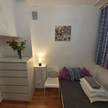 4 Rooms Anielewicza *